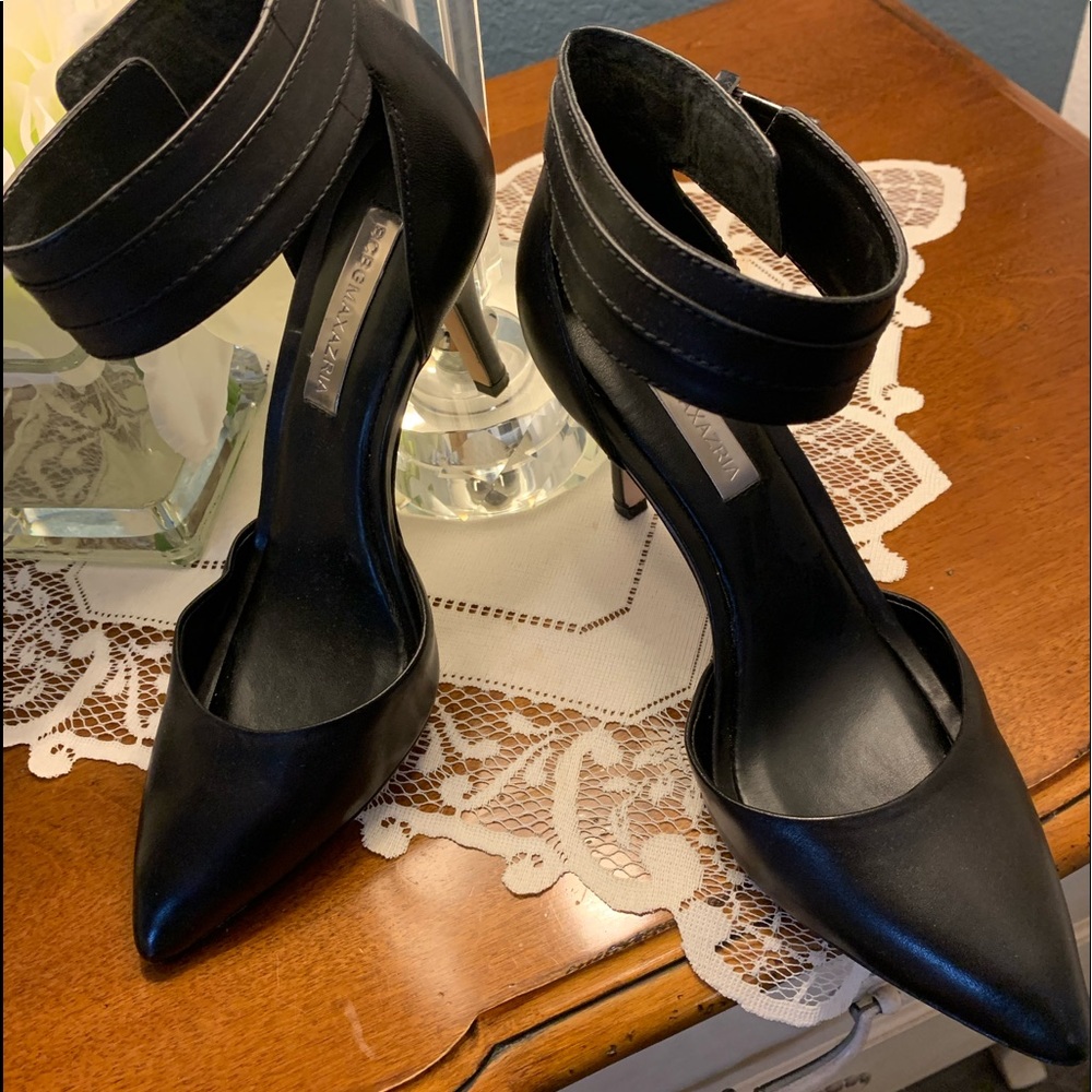 Vintage BCBGMAXAZRIA Heels - Picture 4 of 4